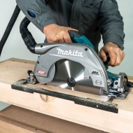 MAKITA HS011GZ Акумулаторен ръчен циркуляр без батерии и зарядно устройство 40 V ф270 мм