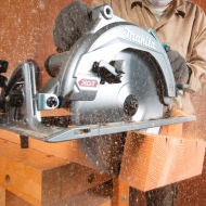 MAKITA RS002GZ Аумулаторен ръчен циркуляр без батерии и зарядно устройство 40 V ф260 мм