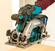 MAKITA HS012GZ Акумулаторен безчетков ръчен циркуляр без батерии и зарядно устройство 40 V ф165 мм