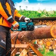 MAKITA DUC407RT Акумулаторен верижен трион 18 V 5 Ah 400 мм