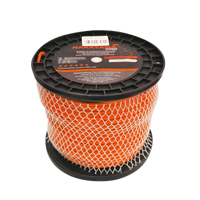 Усукана квадратна корда Nakayama Prо NC1025, 4 мм, 32 м (065593)