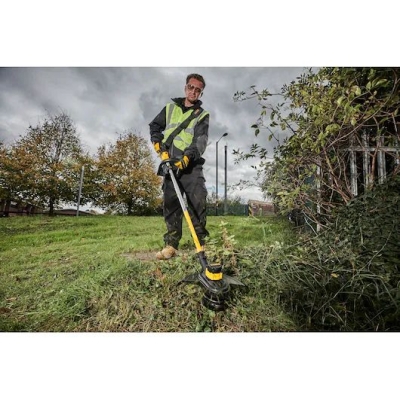 Акумулаторен тример DeWALT DCM561PBS-XJ, 18 V, 330 мм, без батерии и зарядно устройство
