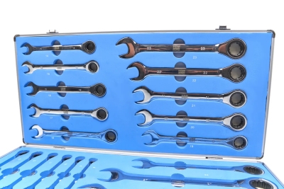 Комплект звездогаечни ключове с тресчотка HBM H134200, 6-32 мм, 22 бр.