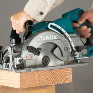 MAKITA RS001GM101 Акумулаторен ръчен циркуляр 40 V 4 Ah + 2.5 Ah ф185 мм-2